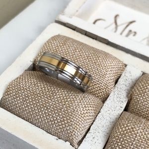 (New) Two-Tone Flat Grooved Round Edge Wedding Band Stainless Steel 6mm Size9.25